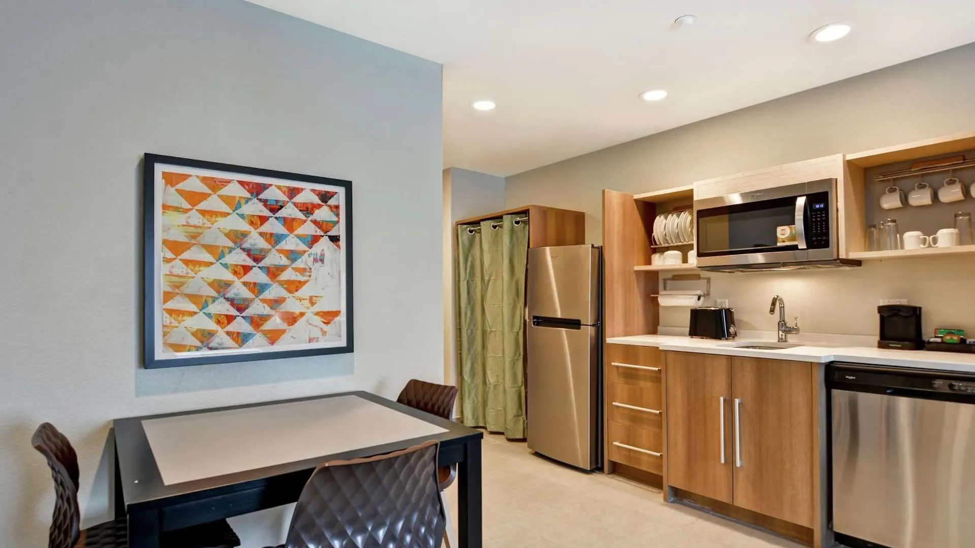 Home2 Suites By Hilton Daytona Beach Speedway Hotel